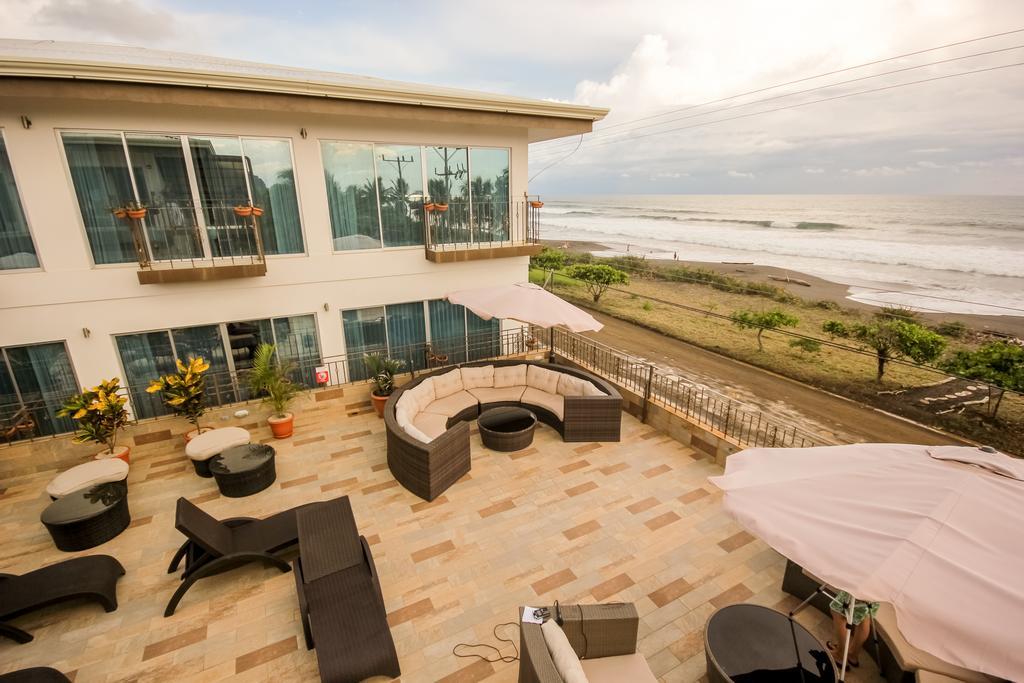 Beachfront Hotel Tramonto Jacó Extérieur photo